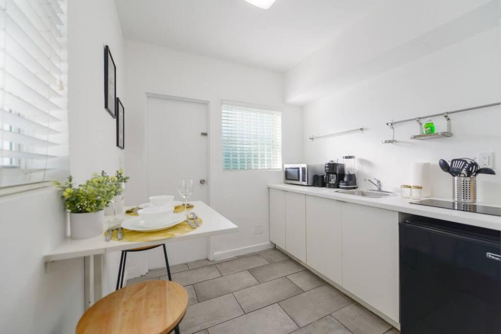 Wonderful Studio Residence 15 Min From The Beach Miami Exterior photo
